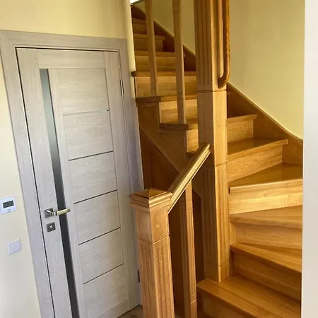 у анютки Villa