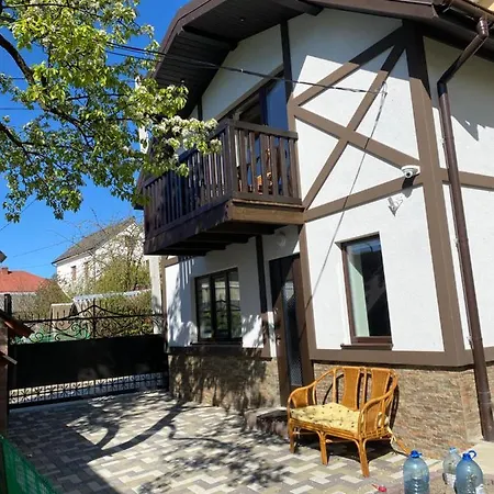 Villa у анютки *