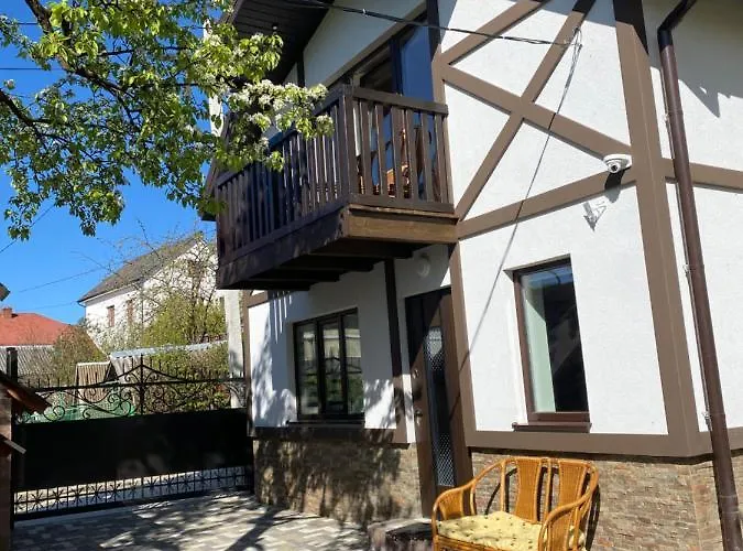 Villa у анютки *